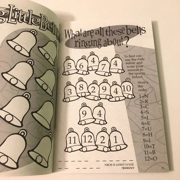 Veggie Tales A Very Veggie  Christmas CD Christmas Album And Activity Book - Picture 12 of 16